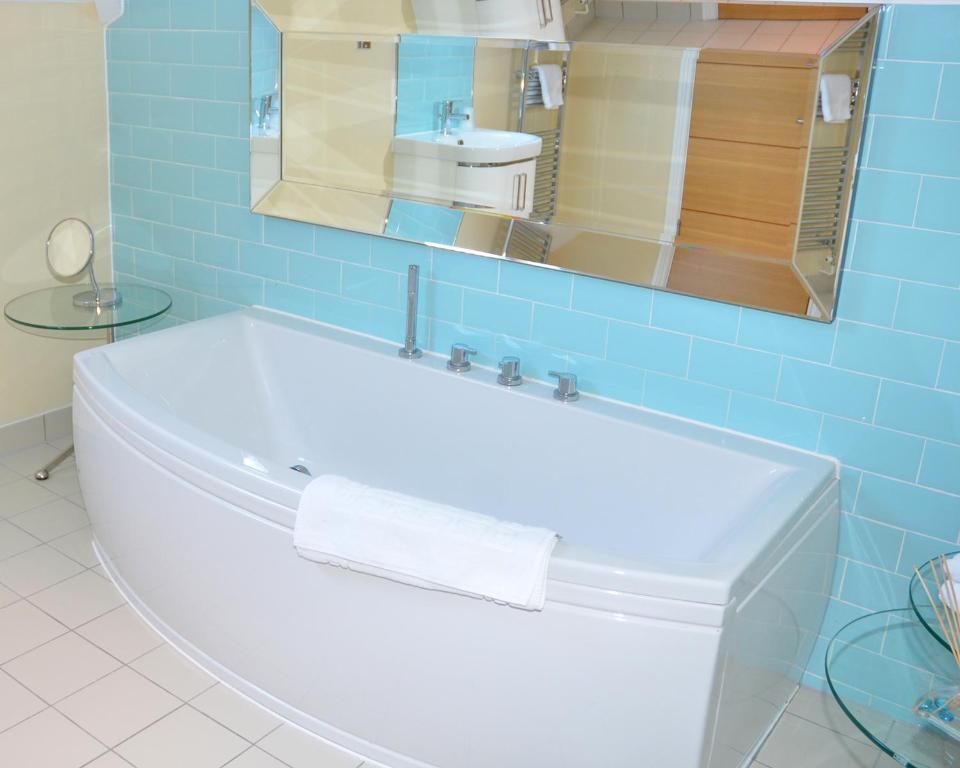 7Hotel Diner Halstead  Екстер'єр фото